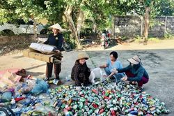 Gửi yêu thương từ 'Ngôi nhà xanh'