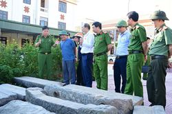 Bắt giữ ba đối tượng trong vụ trộm cấu kiện nhịp cầu đ&aacute; cổ tại Hải Ph&ograve;ng