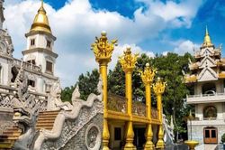 TP.HCM: Chùa Bửu Long – Sắc vàng lặng lẽ giữa khoảng xanh phía Đông thành phố
