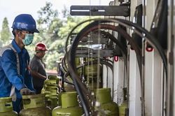 Indonesia miễn thuế nhập khẩu LPG, nguyên liệu nhựa và phụ tùng máy bay