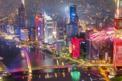 TP.HCM bắn pháo hoa tại 16 điểm dịp kỷ niệm 50 năm mang tên Bác