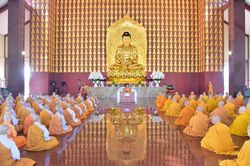 Tu thân và nhiếp chúng trong Thiền Lâm Bảo Huấn