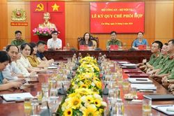 Lễ ký Quy chế phối hợp giữa Bộ Công an và Bộ Nội vụ