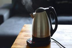 6 món đồ trong phòng khách sạn tưởng sạch sẽ nhưng có thể chứa đầy vi khuẩn