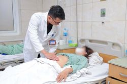 Tưởng đau ruột thừa, bất ngờ phát hiện mắc bệnh hiếm chỉ 2% người gặp phải
