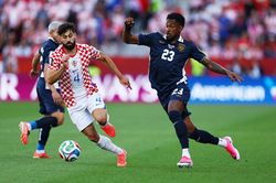 Thắng 1-0 loại Panama, Croatia tranh suất đi tiếp với Ghana