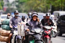 Hôm nay Hà Nội nắng nóng đỉnh điểm trên 40 độ