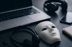 Vì sao nhiều người trẻ, sinh viên mới ra trường dễ trở thành 'mắt xích' trong đường dây lừa đảo?