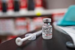Nghiên cứu vaccine Covid-19 từng bị CDC 'cấm' đăng trên tạp chí danh tiếng