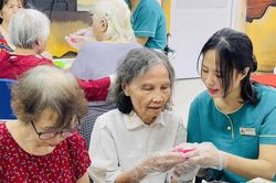 Nhà dưỡng lão công lập đầu tiên đi vào hoạt động: Thêm điểm tựa nhân văn cho người cao tuổi