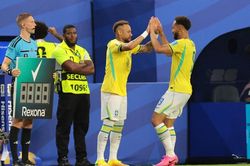 Hình ảnh Brazil đã chờ đợi Neymar gần 1.000 ngày