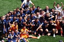 Đội đầu ti&ecirc;n v&agrave;o v&ograve;ng knock-out World Cup với vị tr&iacute; thứ 3