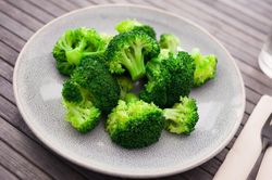 Chỉ cần luộc, những loại rau này sẽ thành 'quả bom dinh dưỡng'