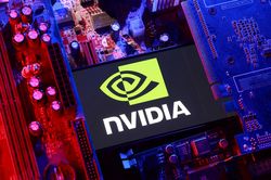Giá chip Nvidia tăng dựng đứng trên 'chợ đen' Trung Quốc