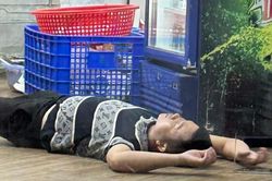 Dắt bạn gái đi ăn cua hoàng đế, người đàn ông 'quỵt' hóa đơn 16 triệu