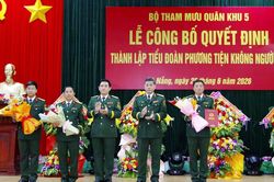 Th&agrave;nh lập Tiểu đo&agrave;n Phương tiện kh&ocirc;ng người l&aacute;i thuộc Bộ Tham mưu Qu&acirc;n khu 5