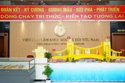 Ph&aacute;t huy vai tr&ograve; của tạp ch&iacute; khoa học x&atilde; hội trong bảo vệ nền tảng tư tưởng của Đảng