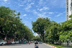 Cảnh báo nắng nóng gay gắt và đặc biệt gay gắt ở khu vực Trung Bộ còn kéo dài trong nhiều ngày tới