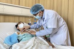Nam sinh 16 tuổi hồi sinh nhờ gh&eacute;p gan từ người hiến chết n&atilde;o