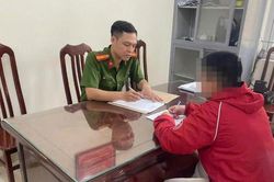 Triệu tập nữ shipper hành hung, nắm tóc kéo lê nữ khách hàng trẻ