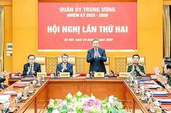 Tạo đột ph&aacute; mạnh mẽ trong x&acirc;y dựng qu&acirc;n đội c&aacute;ch mạng, ch&iacute;nh quy, tinh nhuệ, hiện đại