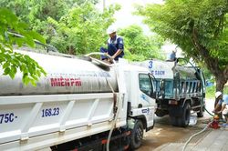 Người d&acirc;n x&atilde; Ch&acirc;n M&acirc;y &ndash; Lăng C&ocirc; thiếu nước sinh hoạt giữa 'nắng lửa'