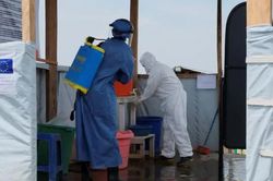 Congo ghi nhận 1.100 ca mắc Ebola, WHO lo ngại dịch vượt tầm kiểm soát