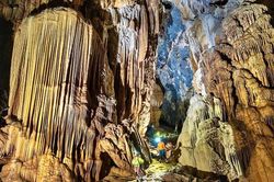 Lộ diện 'cung điện thạch nhũ' giữa lõi di sản Phong Nha - Kẻ Bàng