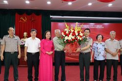 Thi hành án dân sự thành phố Hà Nội gặp mặt các thế hệ nguyên cán bộ lãnh đạo qua các thời kỳ