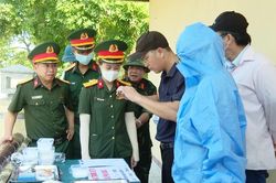 Lấy mẫu ADN tại nghĩa trang có nhiều mộ liệt sĩ chưa rõ danh tính nhất TP. Huế