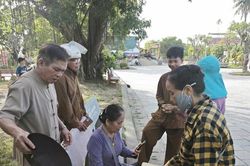 B&eacute; trai 3 ng&agrave;y tuổi bị bỏ rơi, mẹ để lại thư 'em l&agrave; sinh vi&ecirc;n'