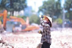 Nắng n&oacute;ng cực đoan: Th&aacute;ch thức an sinh x&atilde; hội mới đối với người lao động