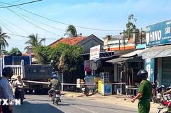 Đắk Lắk: Xe tải va chạm xe máy cùng chiều khiến 2 mẹ con thương vong