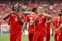 World Cup 2026: Thắng Canada 2-1, Thụy Sĩ vào vòng 'knock-out'