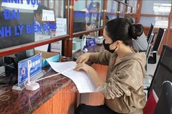 Từ tinh gọn bộ m&aacute;y đến n&acirc;ng chất phục vụ người d&acirc;n - B&agrave;i 2: Củng cố niềm tin cho người d&acirc;n