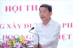 Trung học nghề: Kh&ocirc;ng kh&eacute;p c&aacute;nh cửa v&agrave;o đại học
