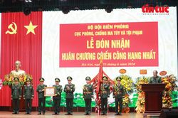 Cục Ph&ograve;ng chống ma t&uacute;y v&agrave; tội phạm Bộ đội Bi&ecirc;n ph&ograve;ng đ&oacute;n nhận Hu&acirc;n chương Chiến c&ocirc;ng hạng Nhất