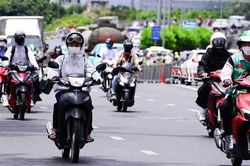 Dự b&aacute;o thời tiết 25/6: Miền Bắc sắp đ&oacute;n mưa d&ocirc;ng sầm sập, miền Trung vẫn ngột ngạt oi bức