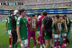 FIFA bác nghi vấn 3 phút uống nước tại World Cup để quảng cáo