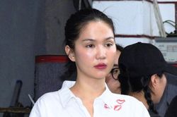 Ngọc Trinh: 'T&ocirc;i n&oacute;i thẳng lu&ocirc;n l&agrave; m&igrave;nh hết tiền'