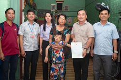 Ch&iacute;nh quyền x&atilde; gần d&acirc;n