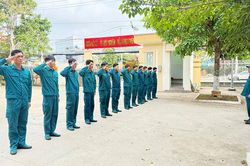 Củng cố quốc ph&ograve;ng từ cơ sở