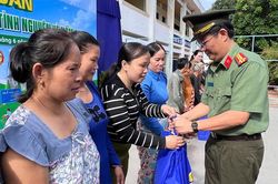 Tuổi trẻ C&ocirc;ng an hướng về cộng đồng