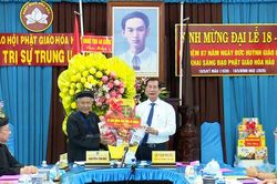 Phó Chủ tịch UBND tỉnh An Giang Lê Văn Phước thăm, chúc mừng Đại lễ kỷ niệm 87 năm ngày khai sáng đạo Phật giáo Hòa Hảo