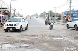 Người dân 'than trời' khi hàng loạt tuyến đường xuống cấp sau khi phục vụ thi công cao tốc Biên Hòa - Vũng Tàu