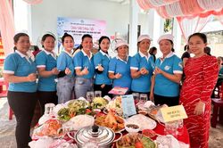 Hội Li&ecirc;n hiệp Phụ nữ x&atilde; Kh&aacute;nh Vĩnh tổ chức hội thi nấu ăn 'Bữa cơm gia đ&igrave;nh - Gắn kết y&ecirc;u thương'