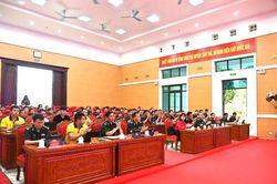 Ban Chỉ huy Bộ đội Bi&ecirc;n ph&ograve;ng Lai Ch&acirc;u tập huấn ứng dụng tr&iacute; tuệ nh&acirc;n tạo trong thực hiện nhiệm vụ