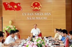 Đo&agrave;n đại biểu Quốc hội tỉnh khảo s&aacute;t tại x&atilde; Si Ma Cai