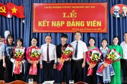 Bát Xát phát triển đảng viên từ học sinh THPT, tạo nguồn lực kế cận cho Đảng