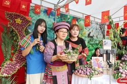 Phụ nữ vùng biên khởi nghiệp từ kinh tế số